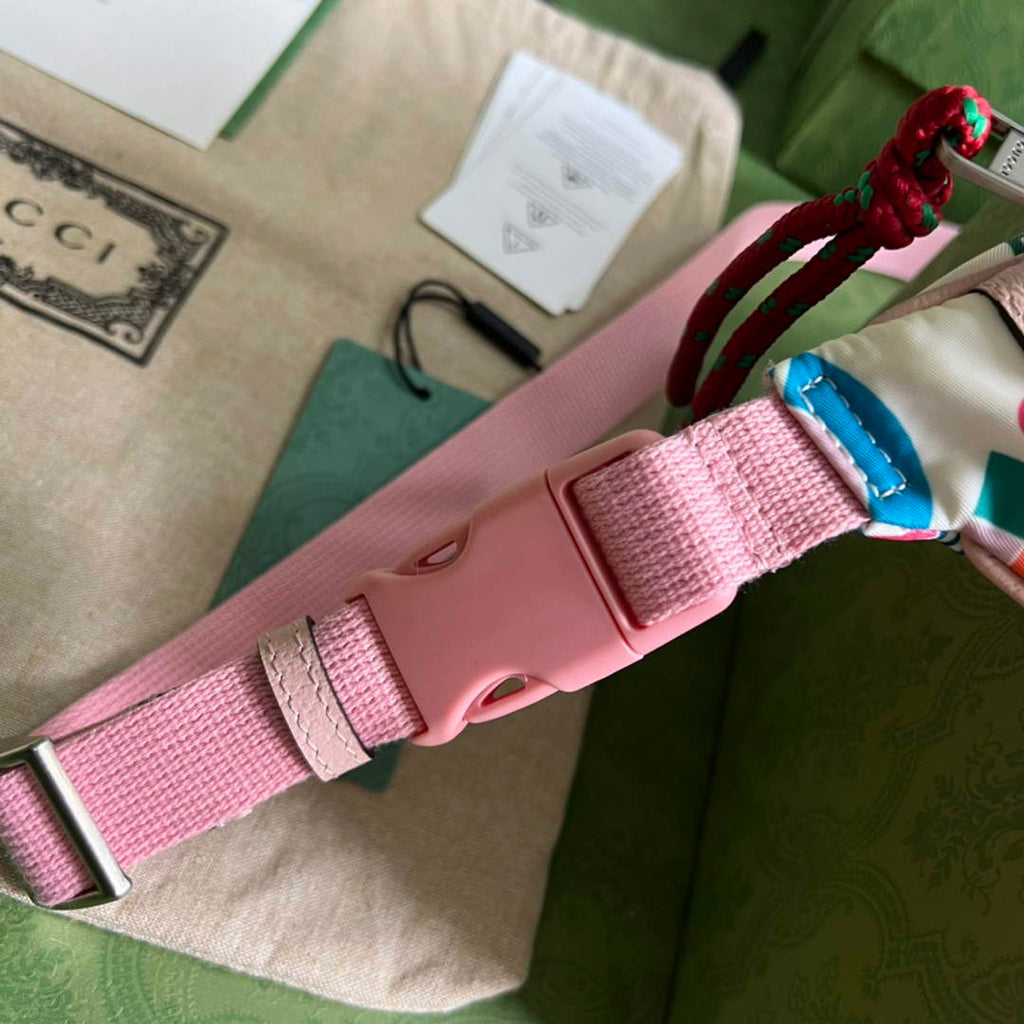 Gucci 650299 The North Face x Gucci belt bag Pink leather