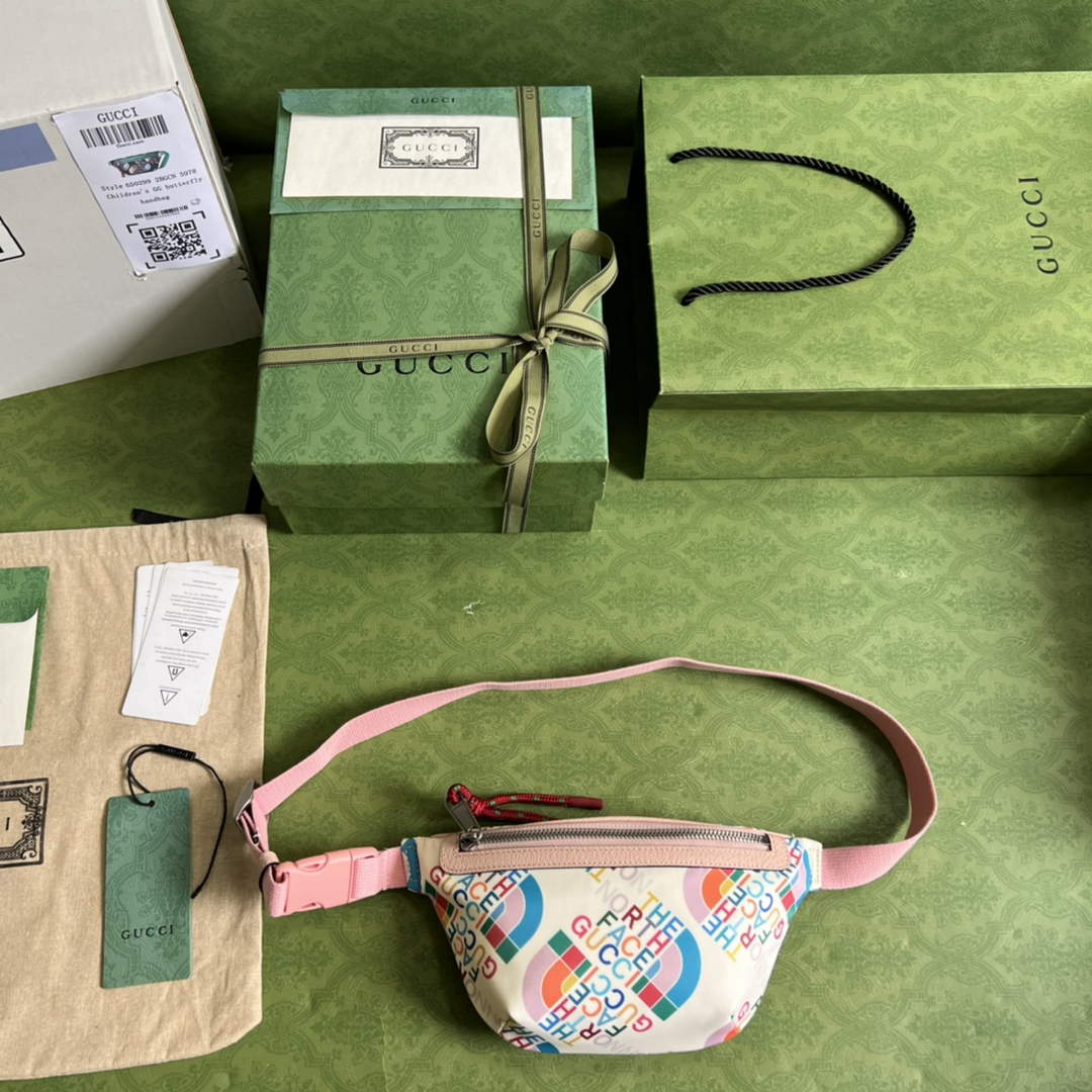 Gucci 650299 The North Face x Gucci belt bag Pink leather