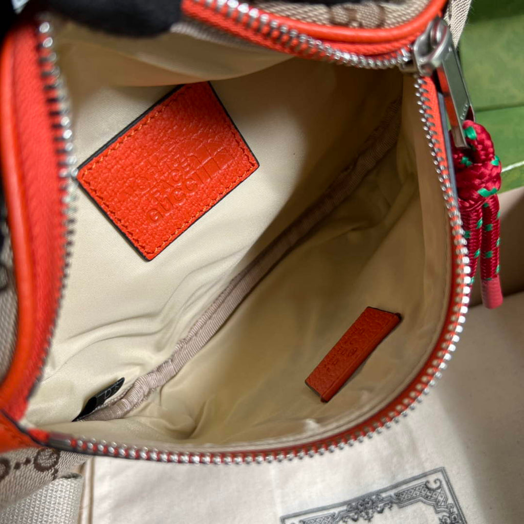 Gucci 650299 The North Face x Gucci belt bag Beige