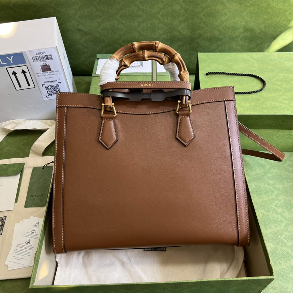 Gucci 655658 Diana medium top handle bag Brown leather