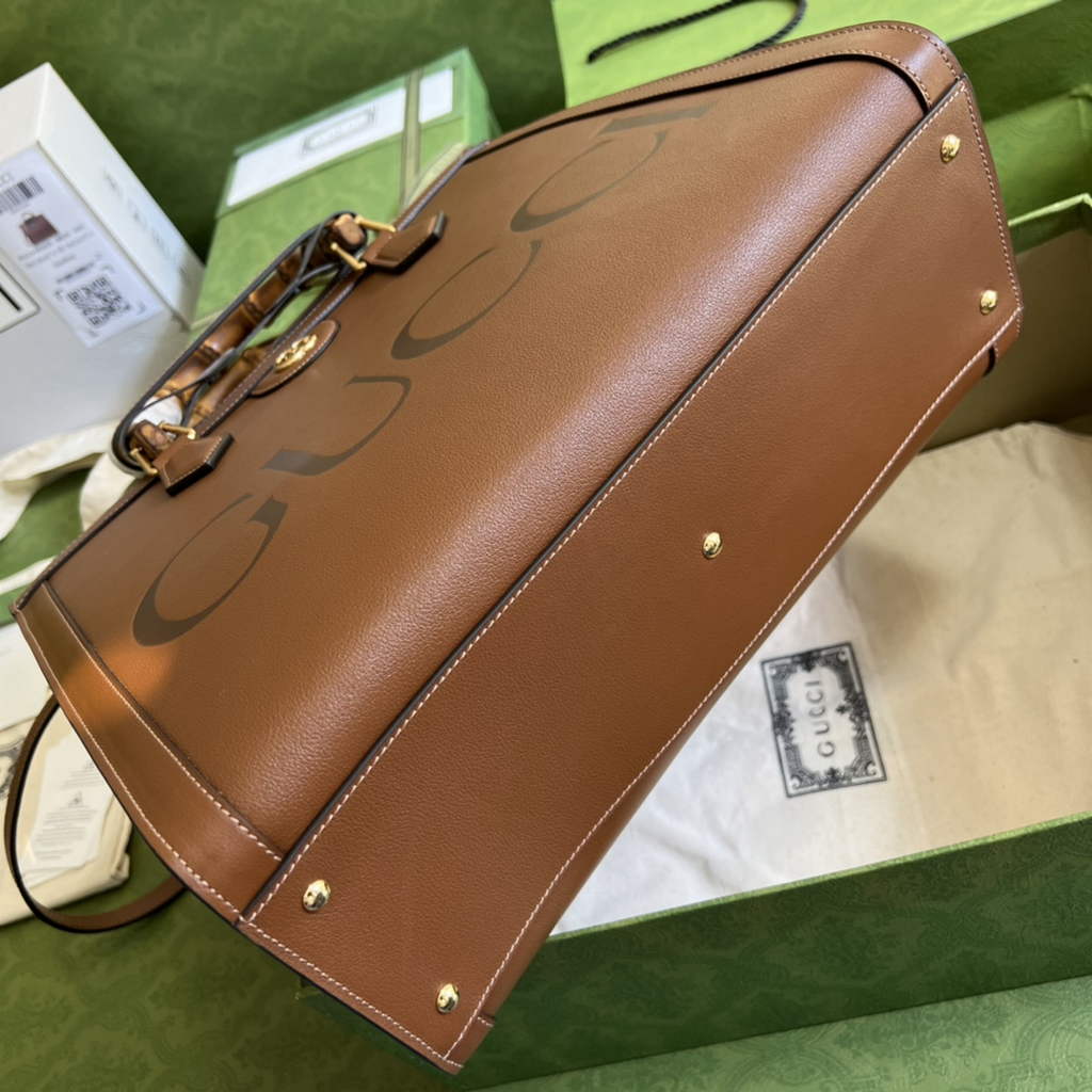 Gucci 655658 Diana medium top handle bag Brown leather