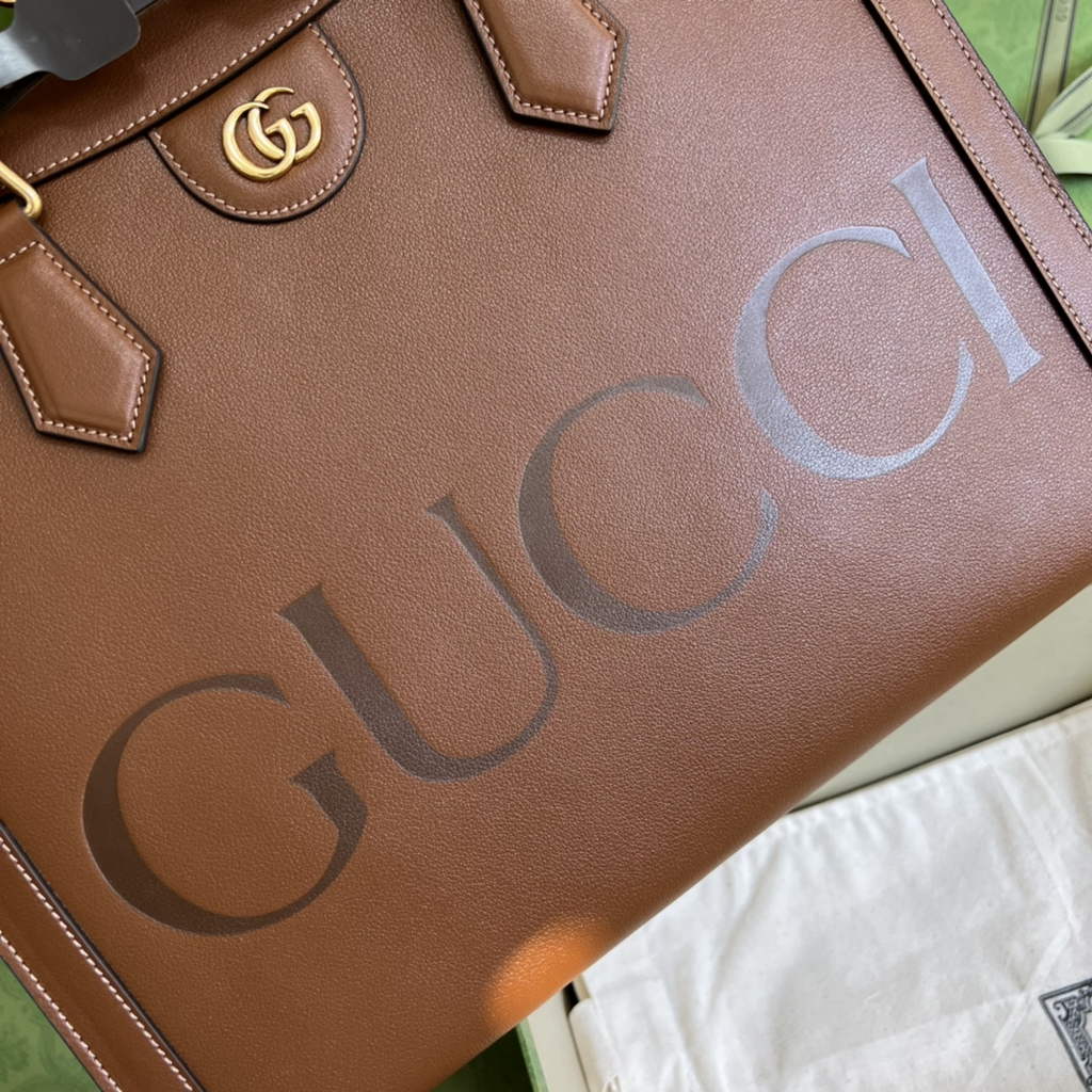 Gucci 655658 Diana medium top handle bag Brown leather
