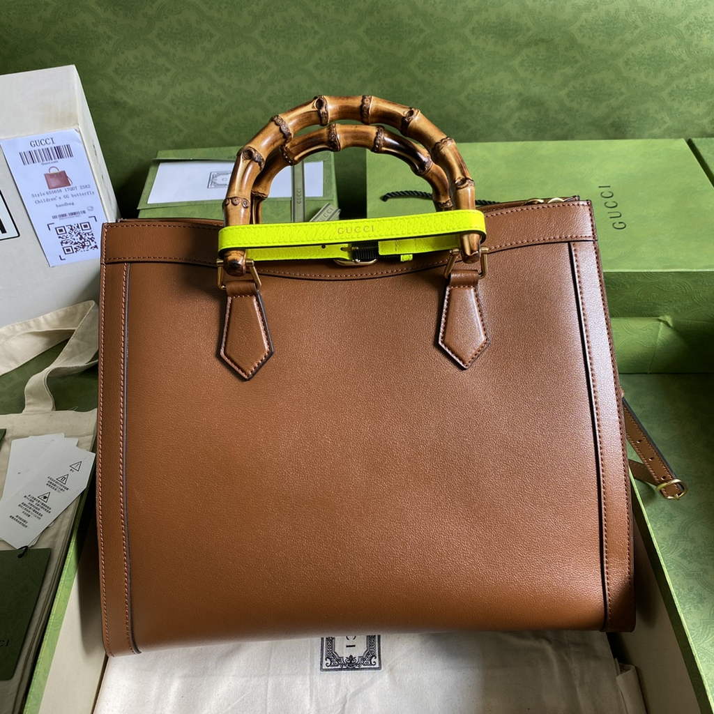 Gucci 655658 Diana medium top handle bag Leather Brown
