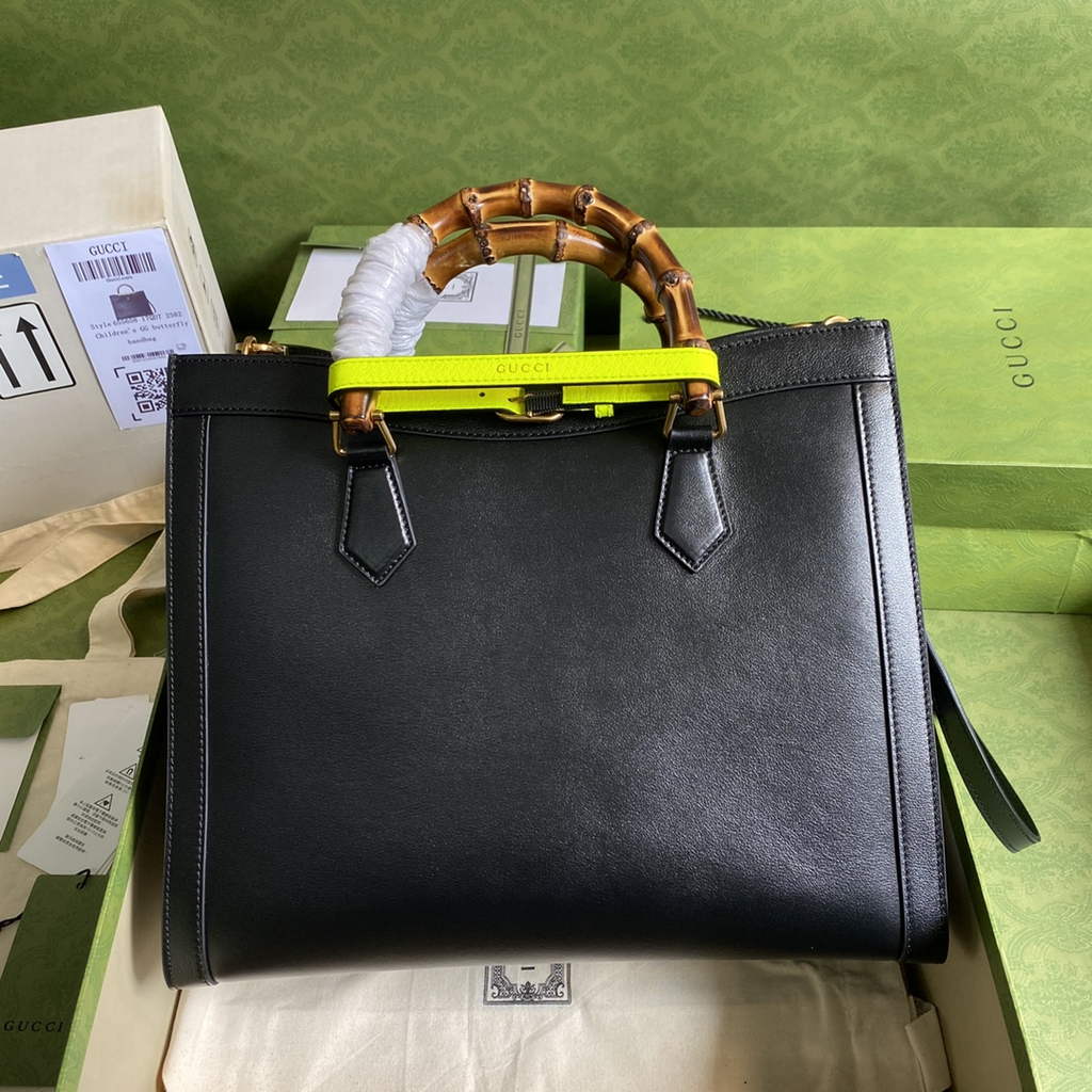 Gucci 655658 Diana medium top handle bag Black leather