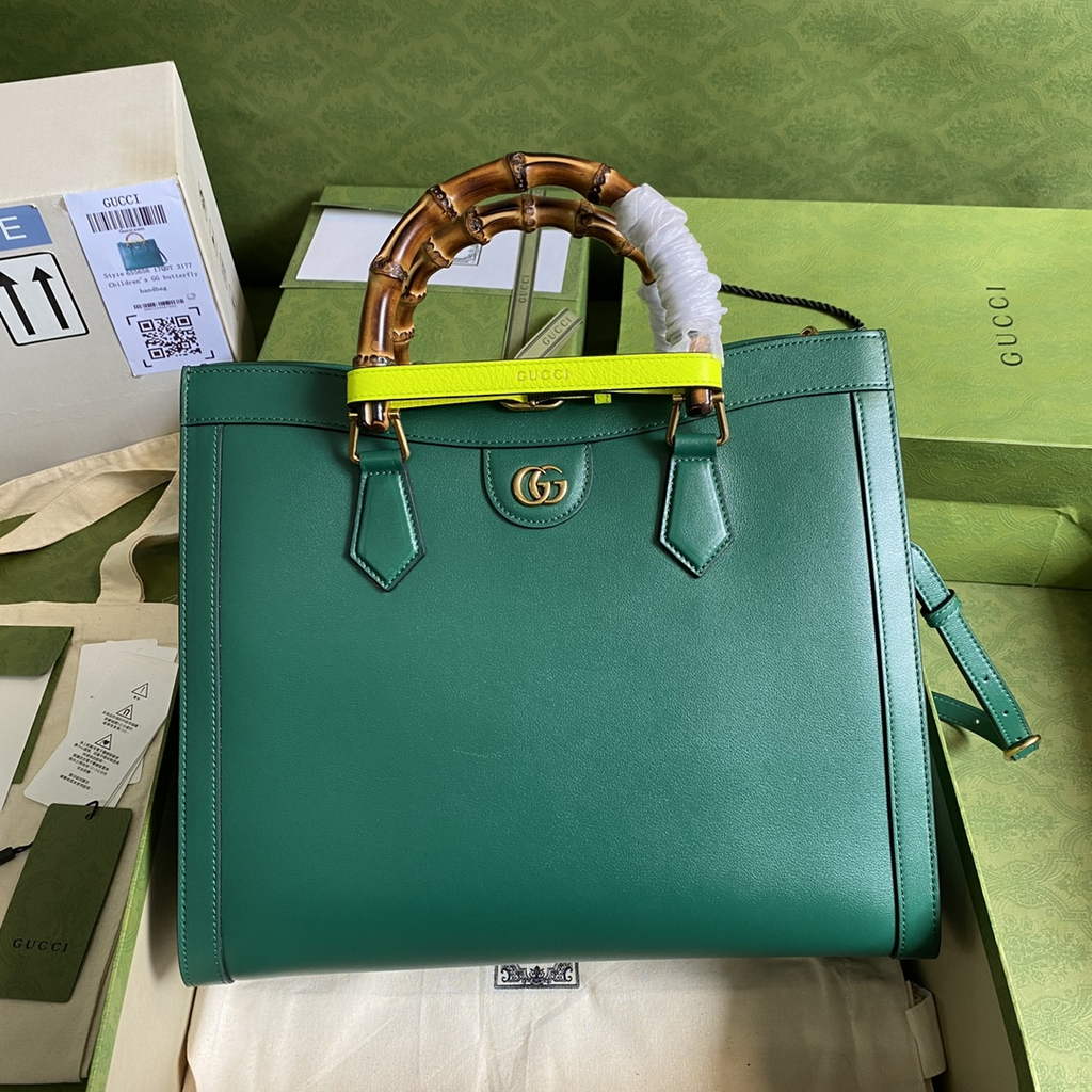 Gucci 655658 Diana medium top handle bag Green leather