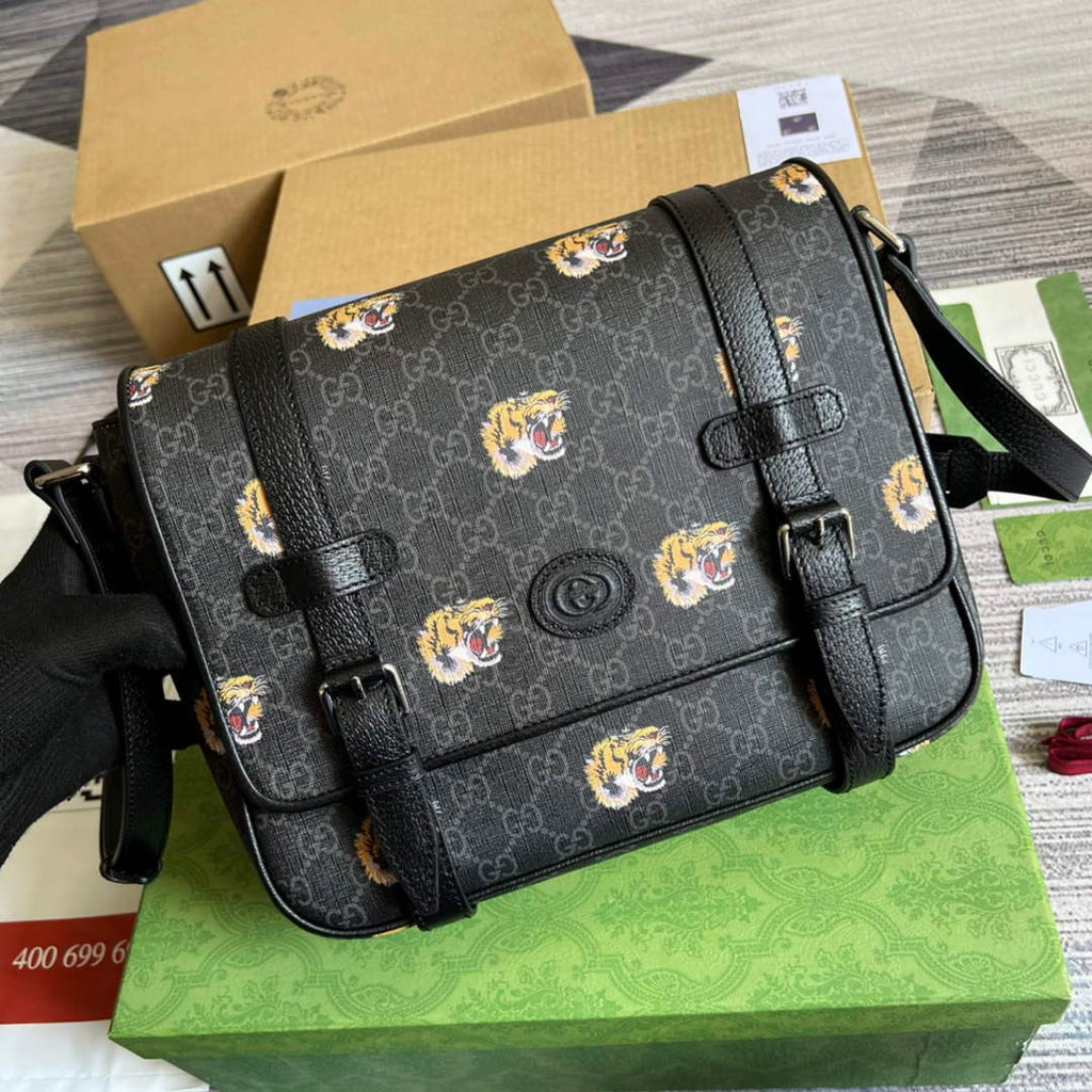 Gucci ‎‎658542 GG Messenger bag Tiger print  black Supreme canvas