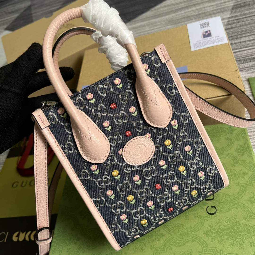 Gucci ‎‎‎671623 Bananya print mini tote bag pink
