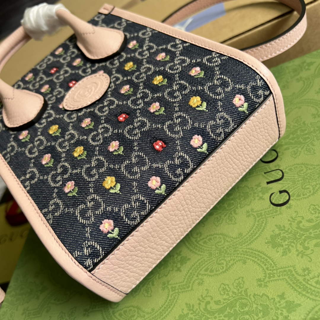 Gucci ‎‎‎671623 Bananya print mini tote bag pink