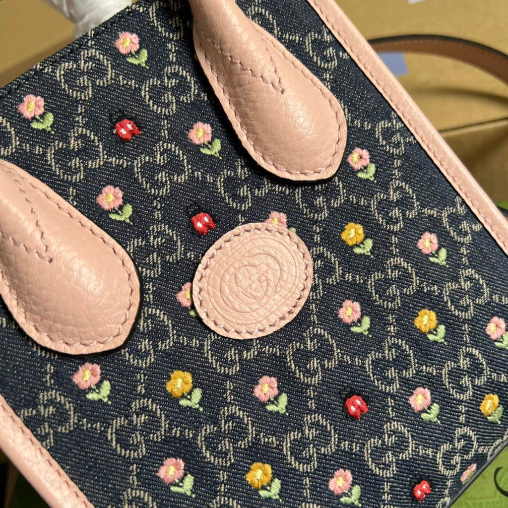 Gucci ‎‎‎671623 Bananya print mini tote bag pink