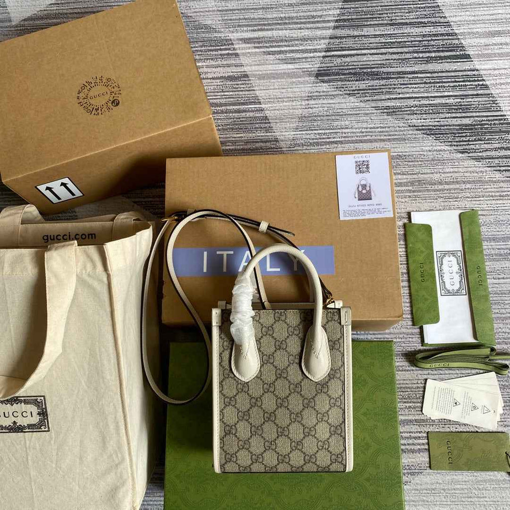 Gucci ‎‎‎671623 Mini tote bag with Interlocking G white