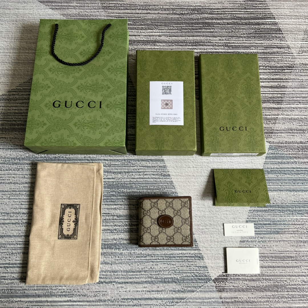 ‎Gucci 671652 Wallet with Interlocking G brown