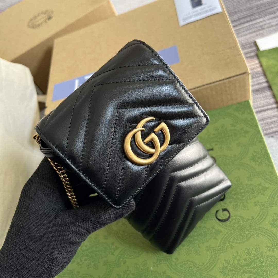 Gucci 672251 GG Marmont matelassé mini bag black leather