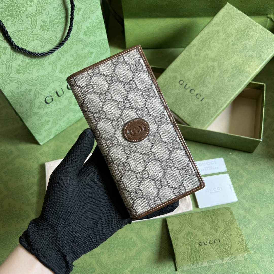 Gucci ‎‎672947 Long wallet with Interlocking G Brown leather