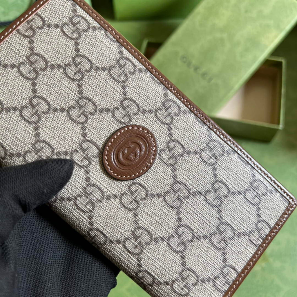Gucci ‎‎672947 Long wallet with Interlocking G Brown leather