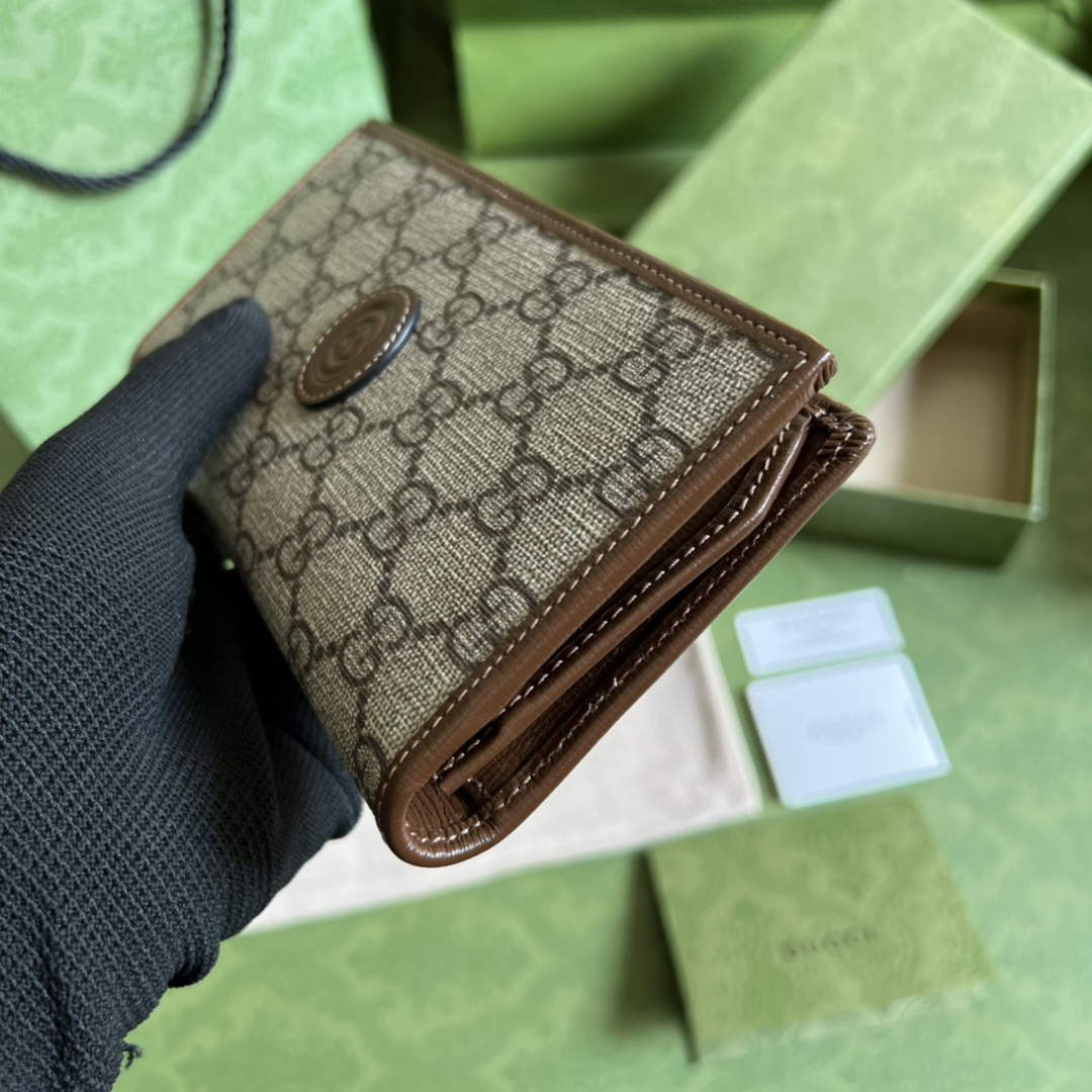 Gucci ‎‎672947 Long wallet with Interlocking G Brown leather