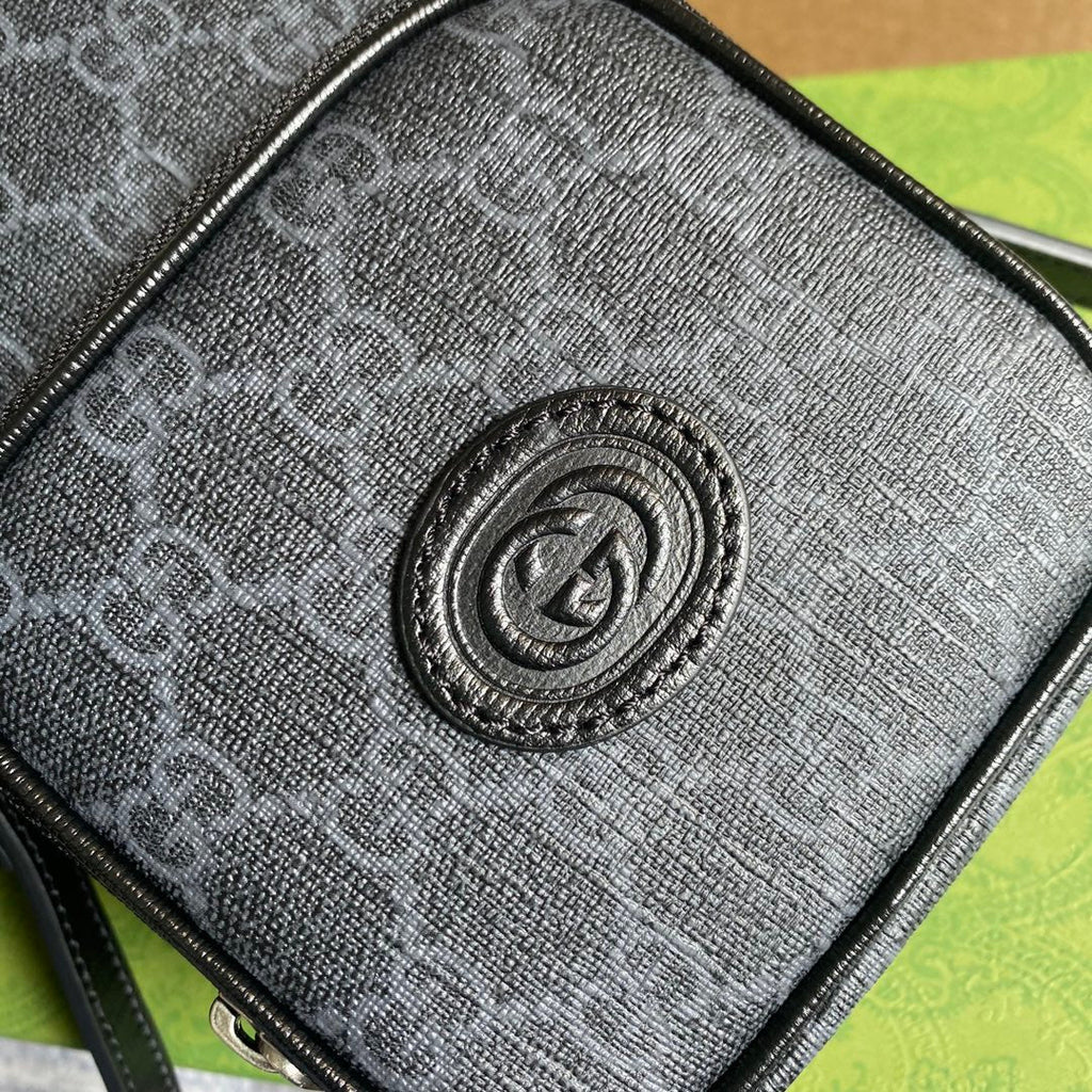 Gucci 672952 Mini bag with Interlocking G Black leather