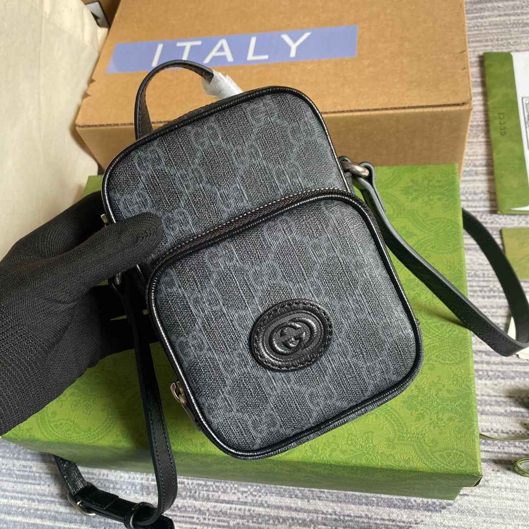 Gucci 672952 Mini bag with Interlocking G Black leather