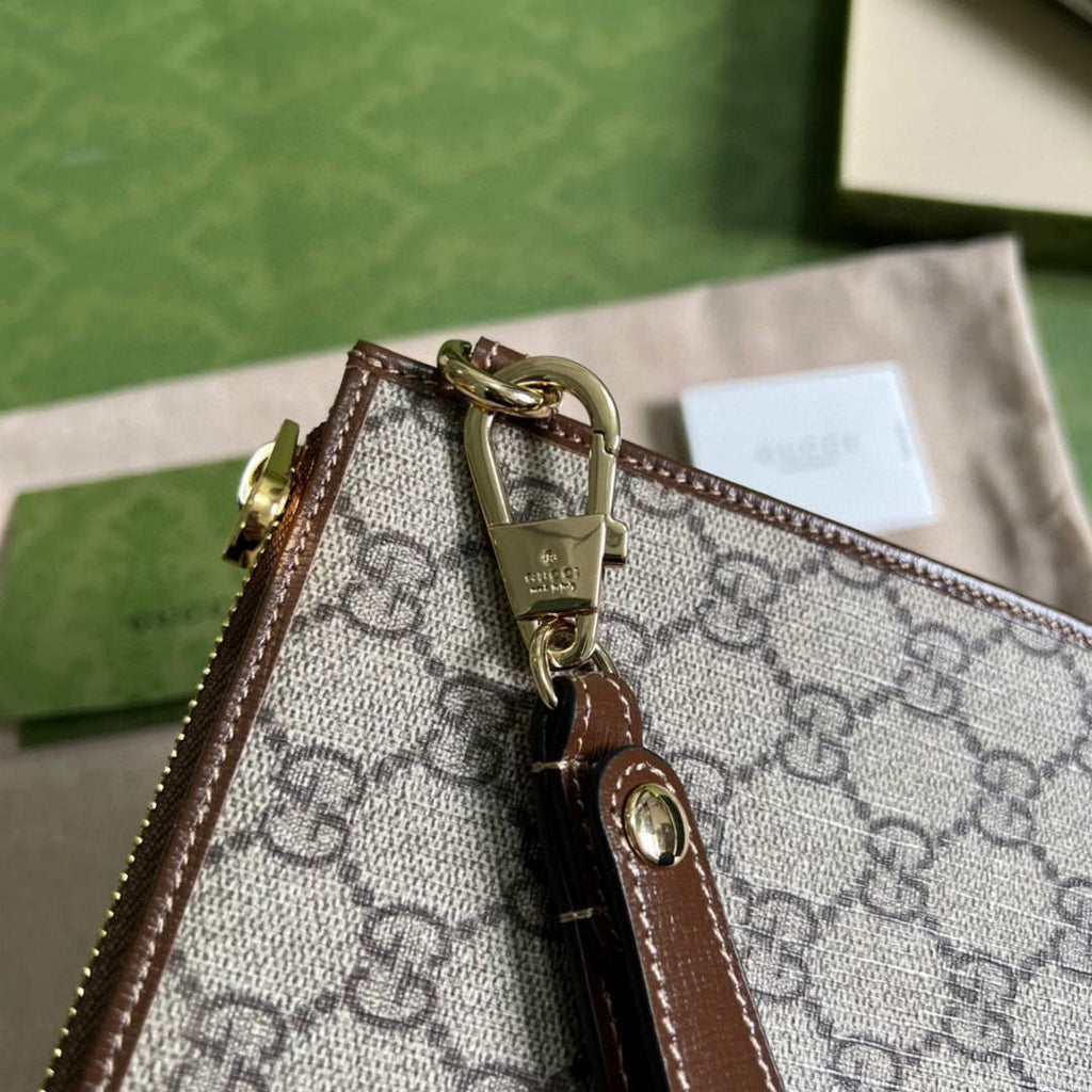 Gucci ‎672953 GG pouch Beige and brown GG Supreme canvas