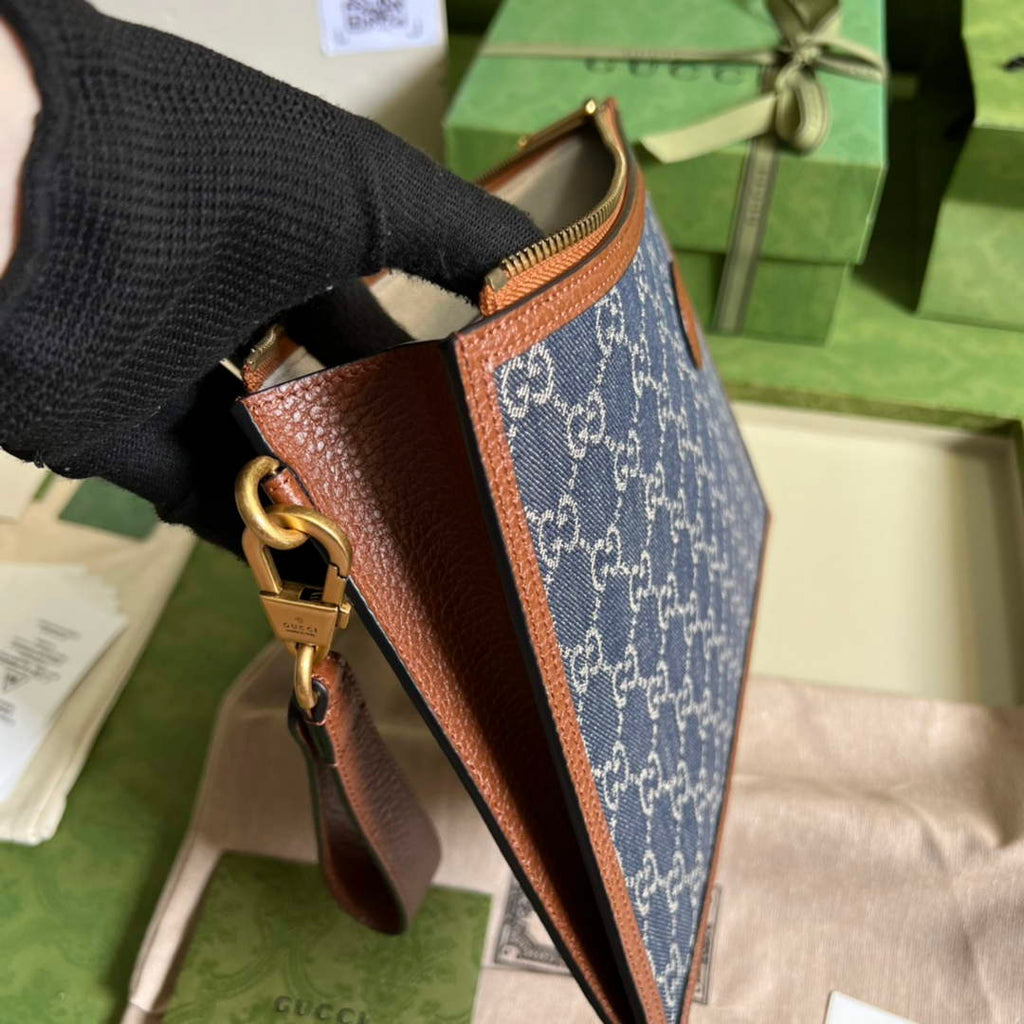 Gucci ‎GG pouch 672953 Beige and blue GG Supreme canvas