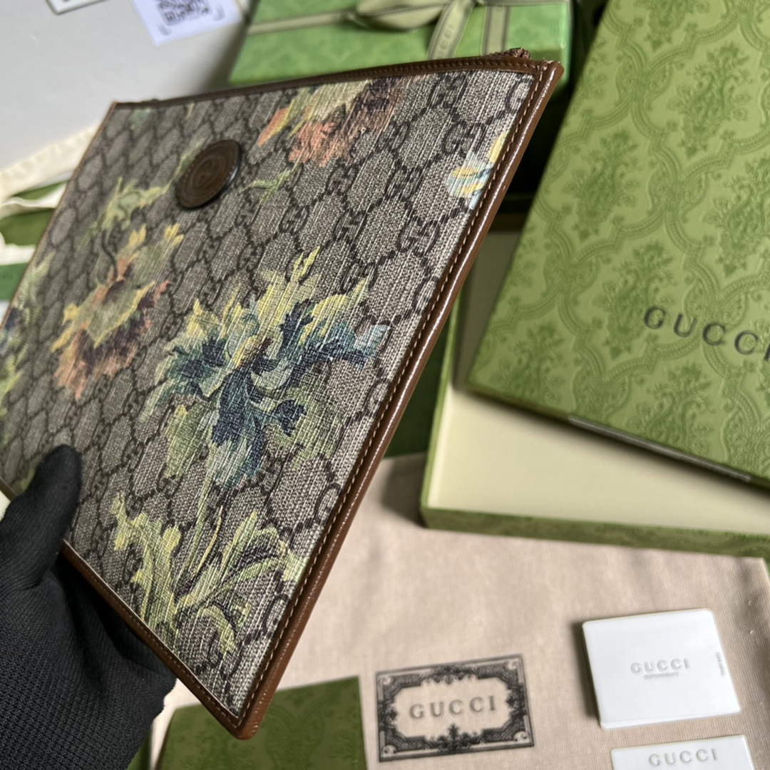 Gucci ‎GG pouch 672953 Beige and brown GG Supreme canvas