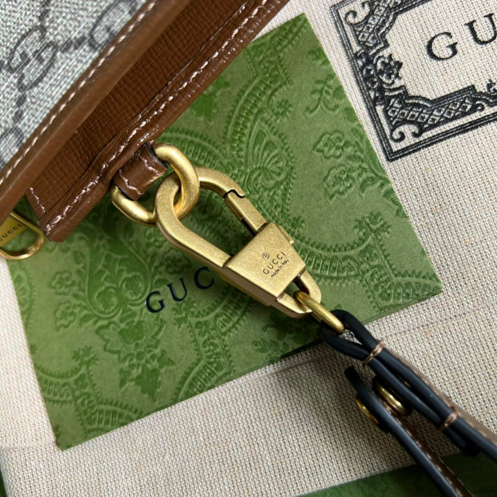 Gucci ‎GG pouch 672953 Beige and brown GG Supreme canvas