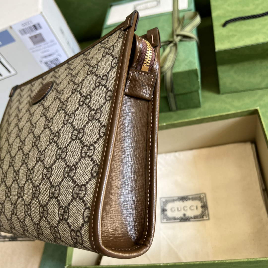 Gucci ‎‎672956 Beauty case with Interlocking G Brown leather