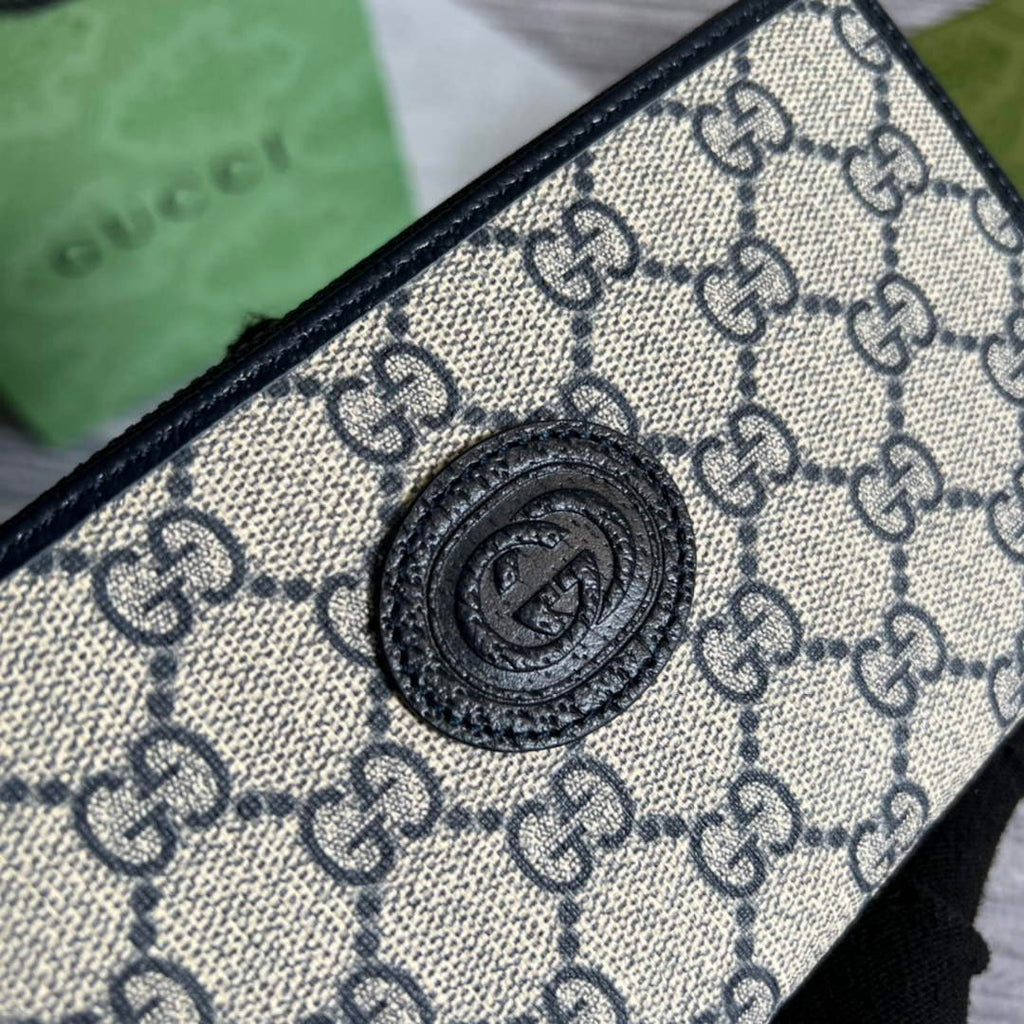 ‎Gucci 673003 Zip around wallet with Interlocking G navy blue
