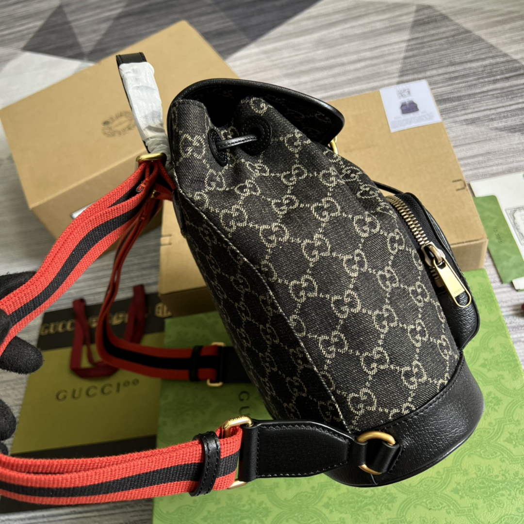 Gucci 674147 Backpack with Interlocking G black GG Supreme