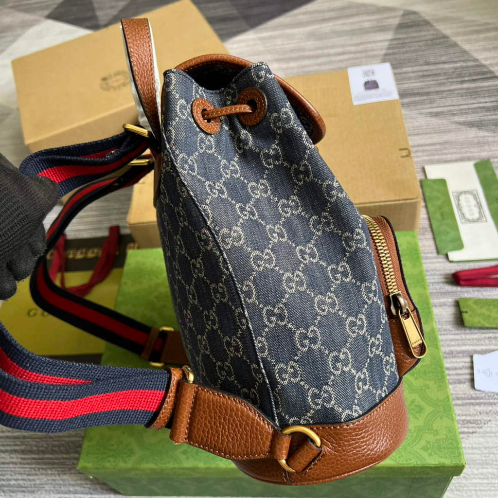 Gucci 674147 Backpack with Interlocking G blue GG Supreme