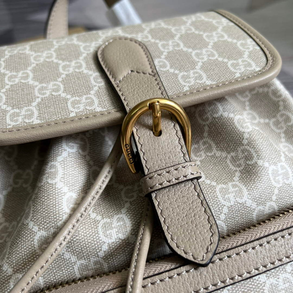Gucci 674147 Backpack with Interlocking G white GG Supreme