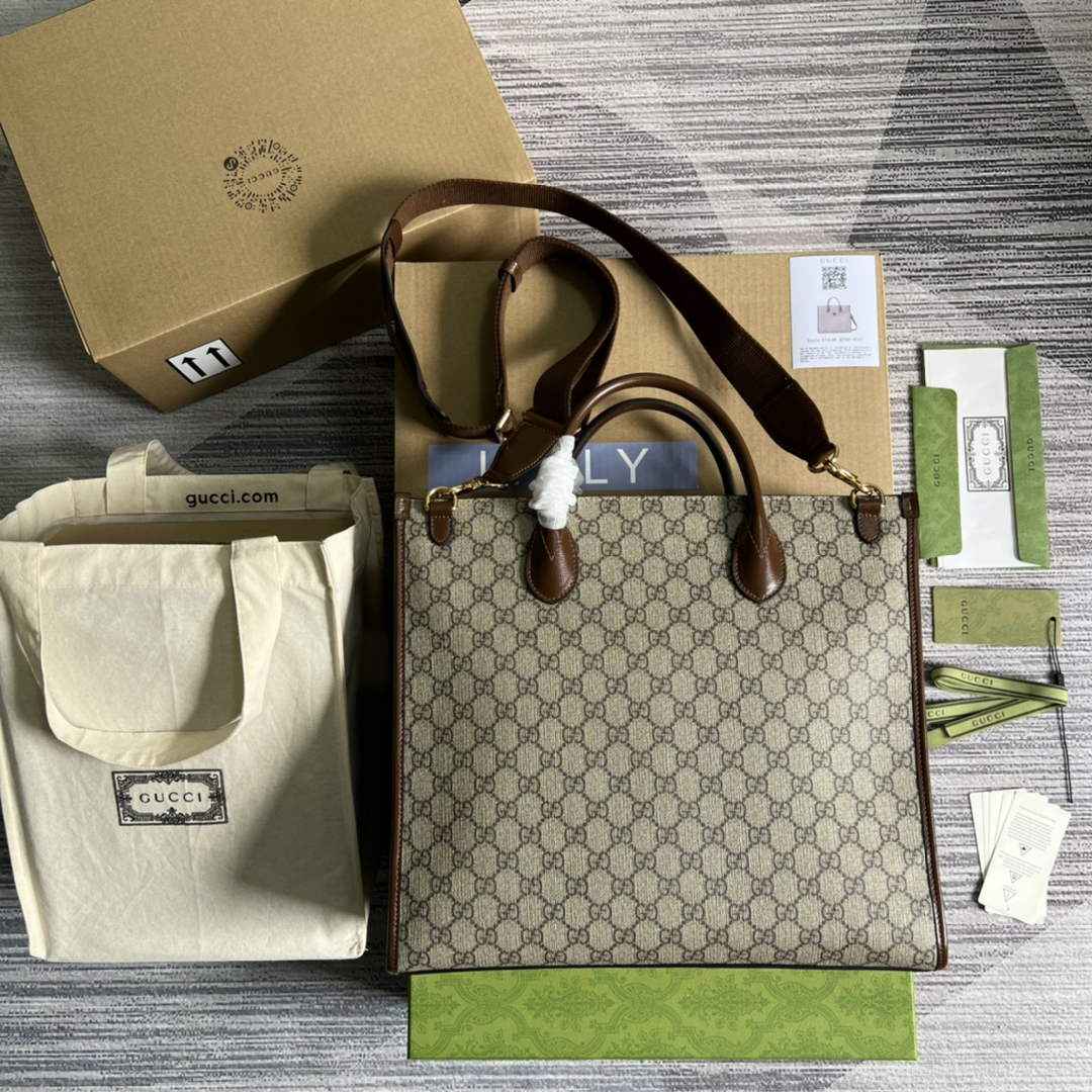 Gucci 674148 Medium tote with Interlocking G Brown leather