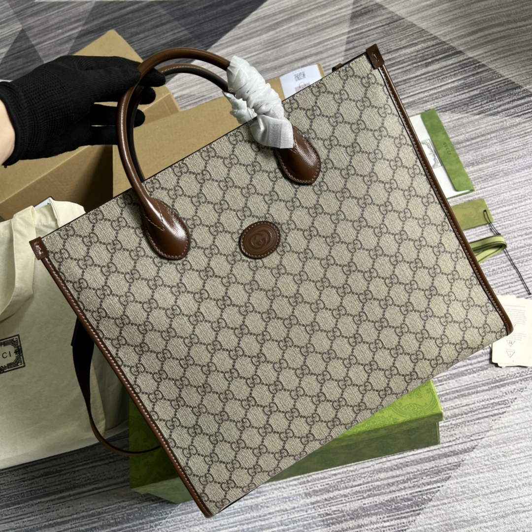 Gucci 674148 Medium tote with Interlocking G Brown leather