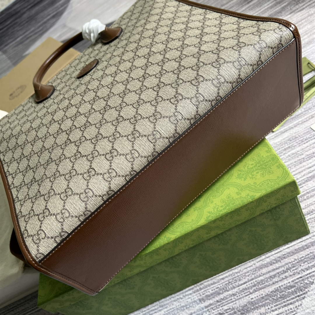 Gucci 674148 Medium tote with Interlocking G Brown leather