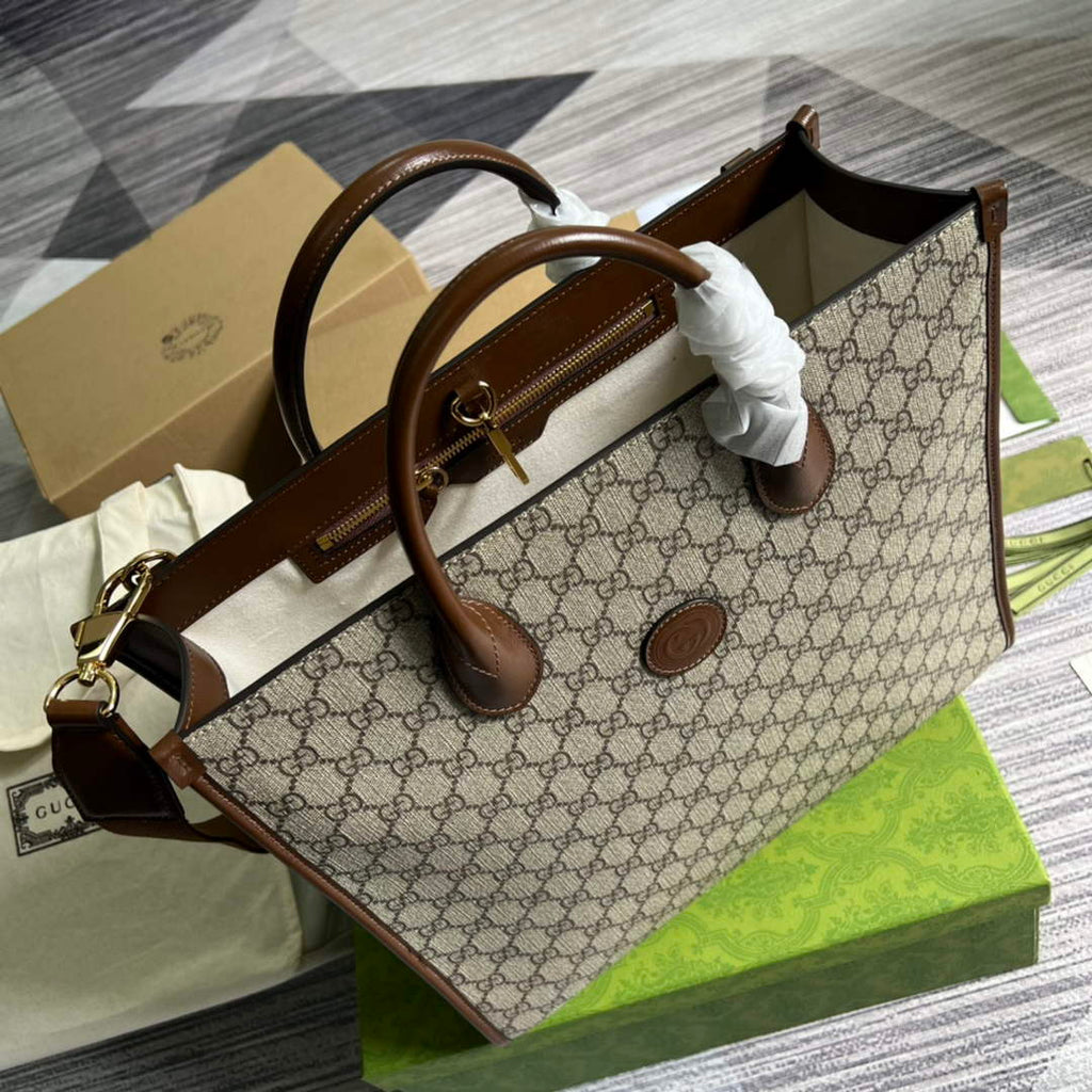 Gucci 674148 Medium tote with Interlocking G Brown leather
