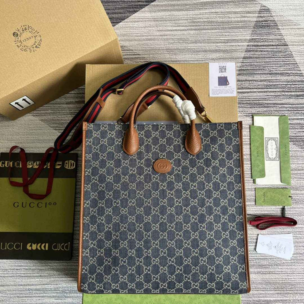 Gucci ‎674155 Medium tote with Interlocking G Blue GG Supreme canvas