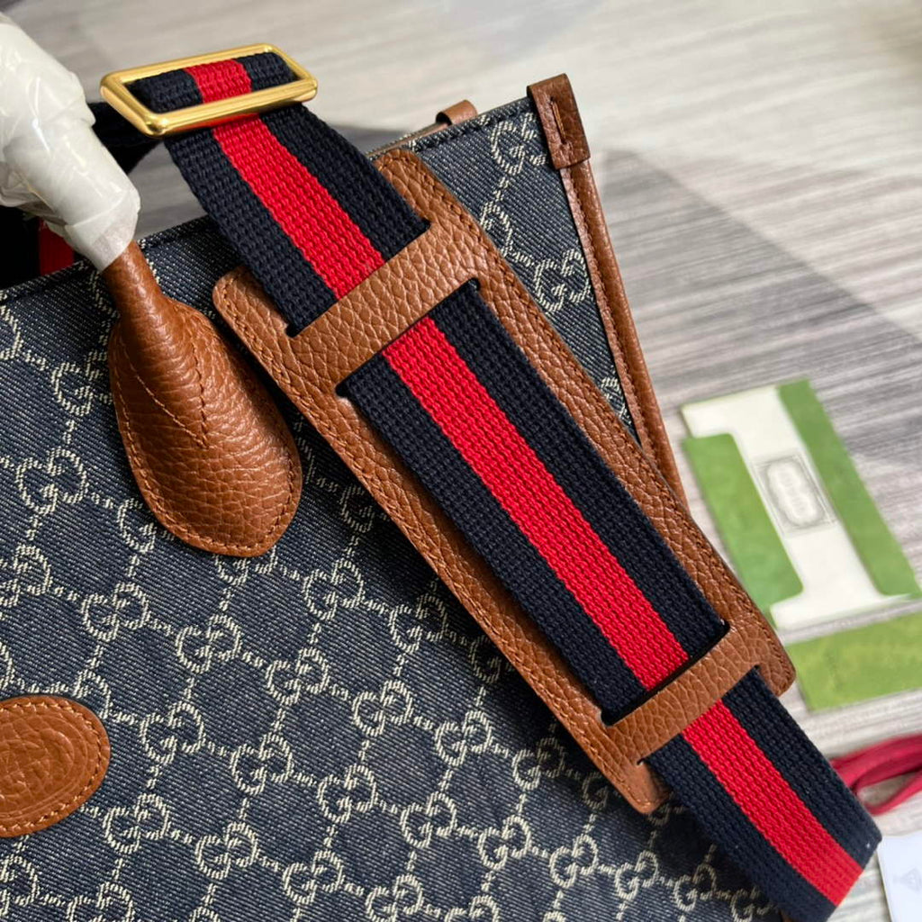 Gucci ‎674155 Medium tote with Interlocking G Blue GG Supreme canvas