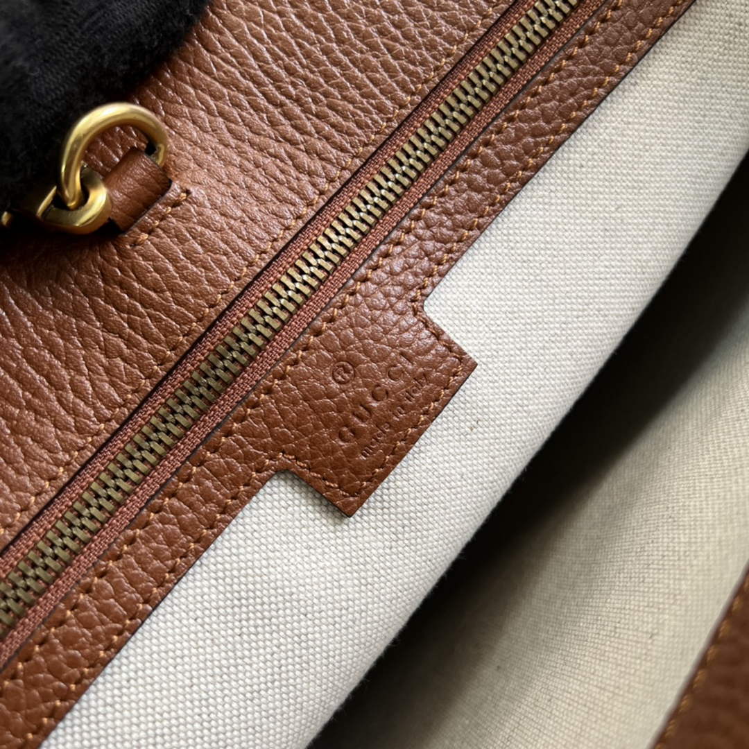 Gucci ‎674155 Medium tote with Interlocking G Blue GG Supreme canvas