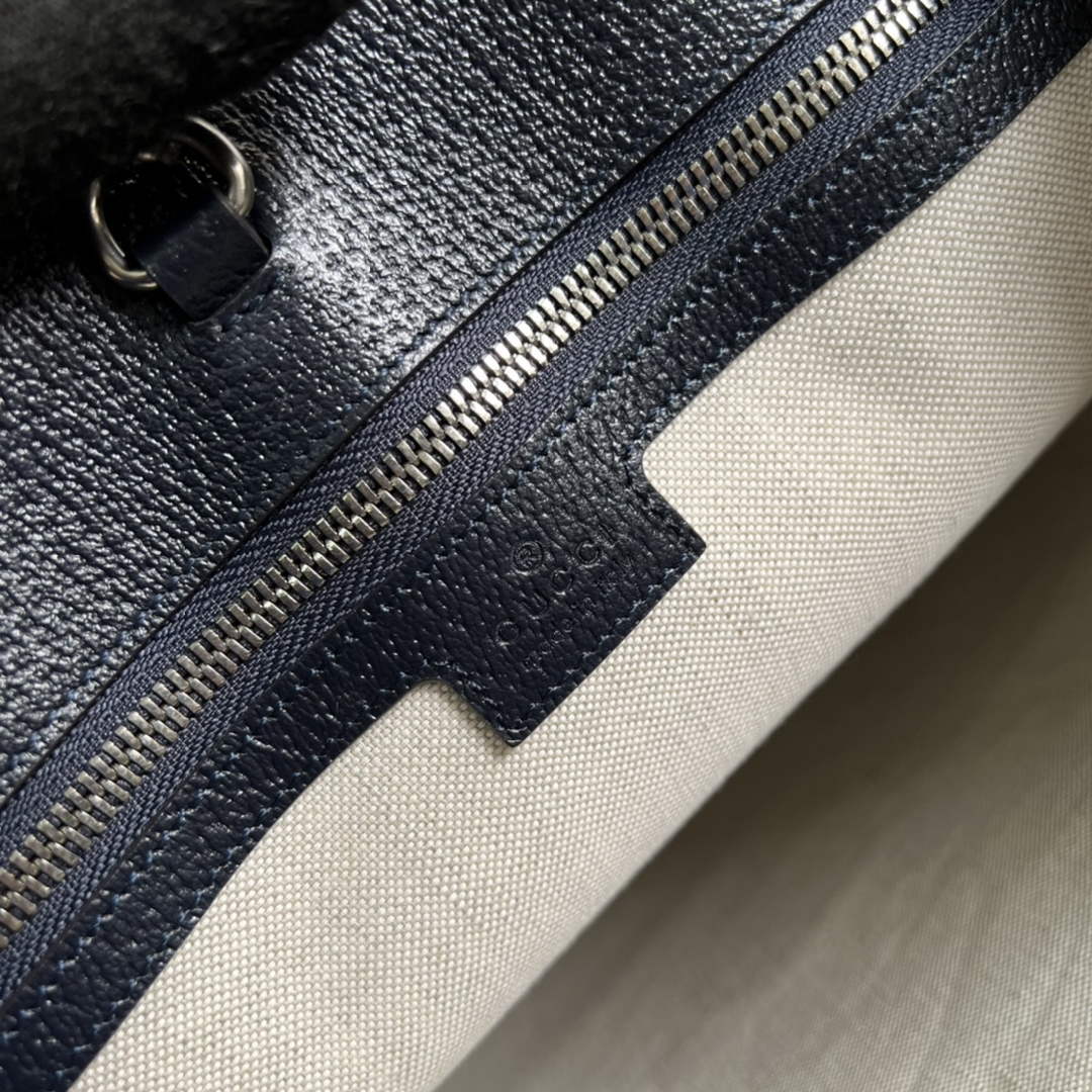 Gucci ‎674155 Medium tote with Interlocking G Beige and blue GG Supreme canvas