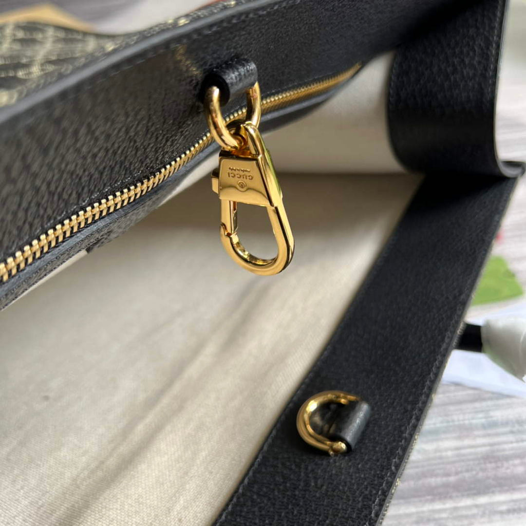Gucci ‎674155 Medium tote with Interlocking G Black GG Supreme canvas