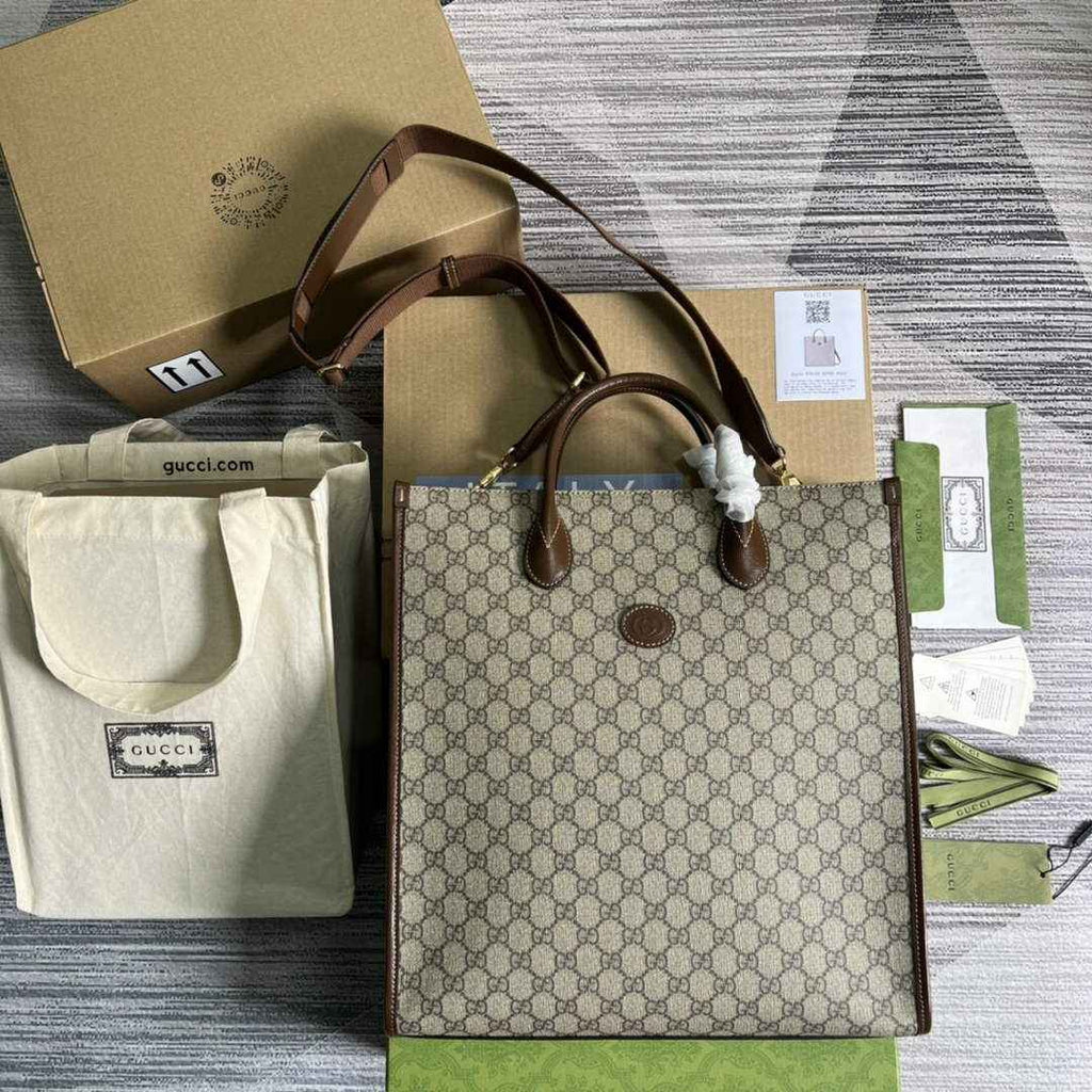 Gucci ‎674155 Medium tote with Interlocking G Beige GG Supreme canvas