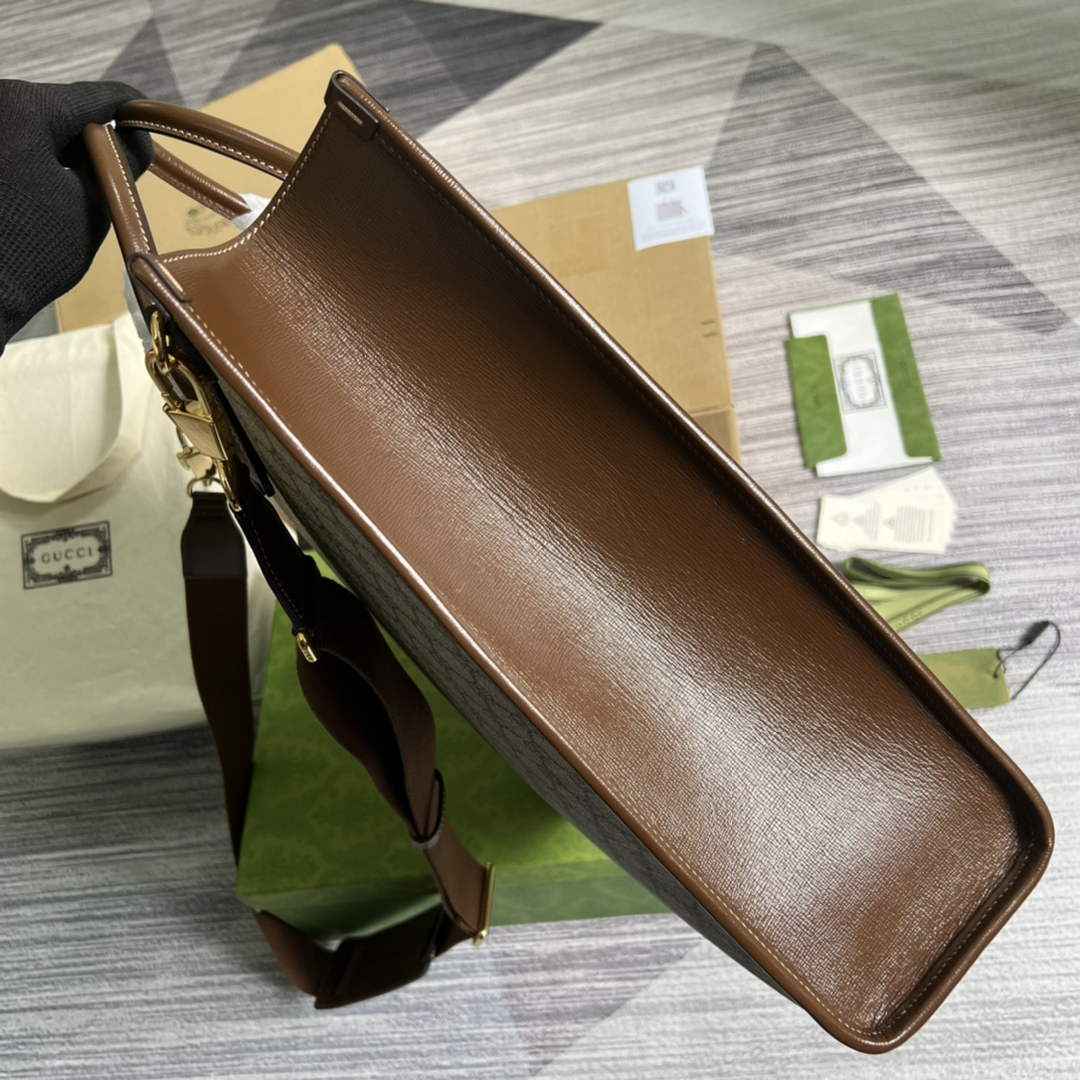 Gucci ‎674155 Medium tote with Interlocking G Beige GG Supreme canvas