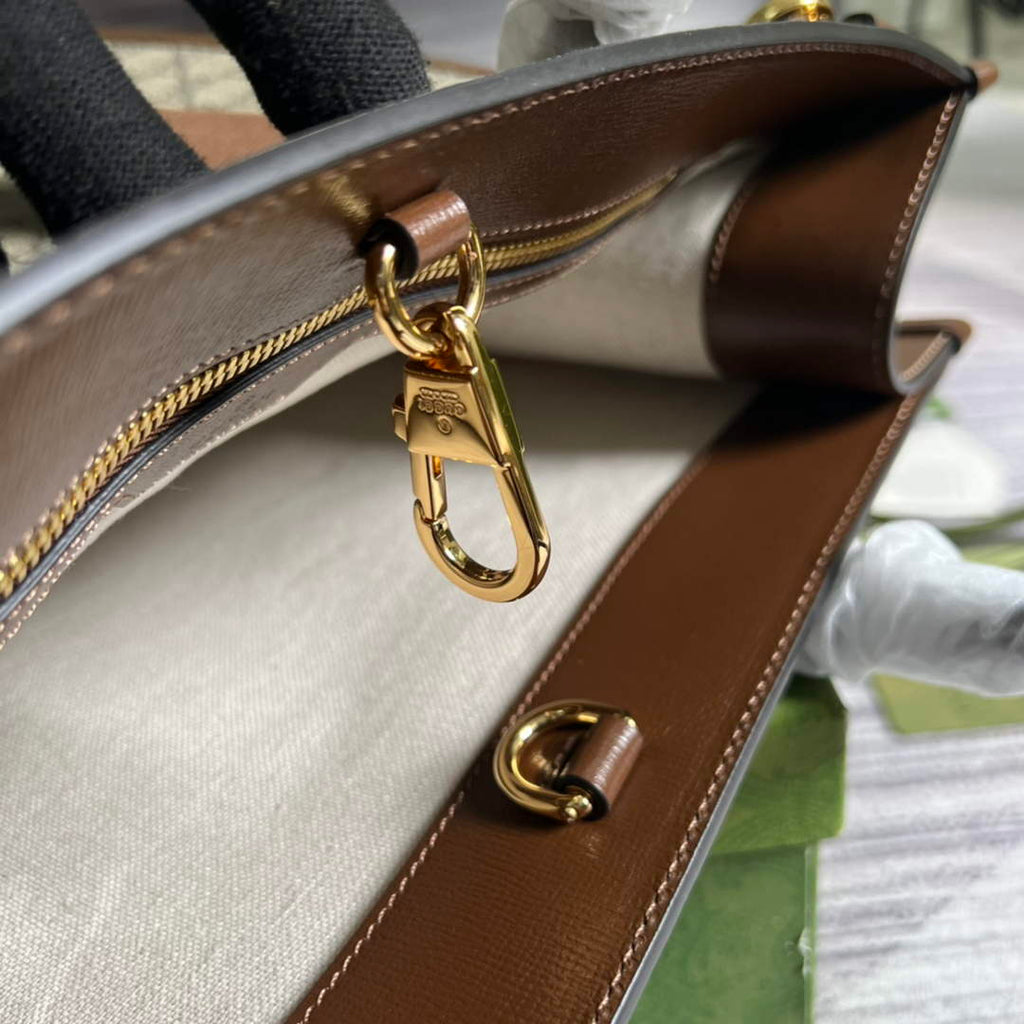 Gucci ‎674155 Medium tote with Interlocking G Beige GG Supreme canvas