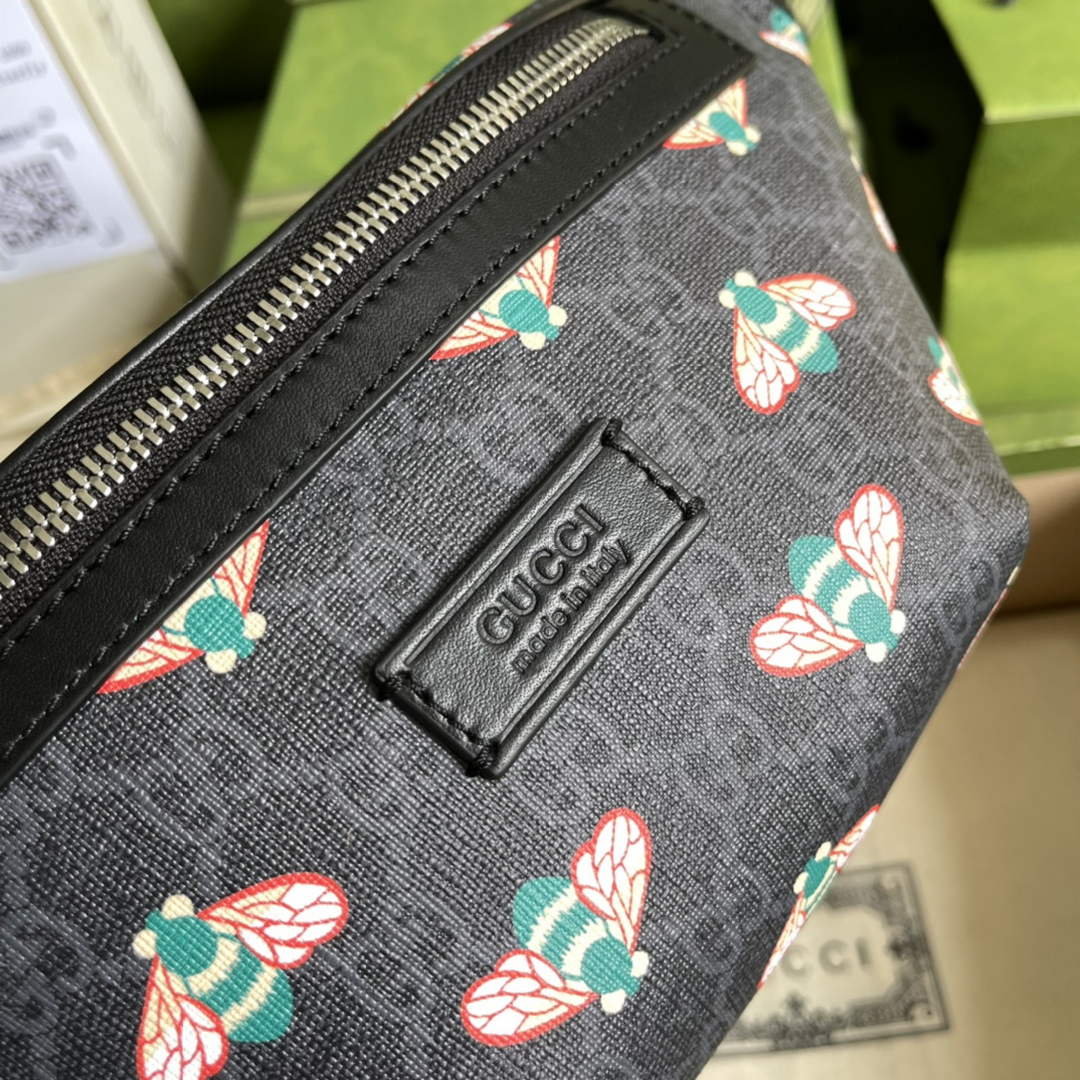 Gucci ‎675181 GG belt bag with Bee print Black leather
