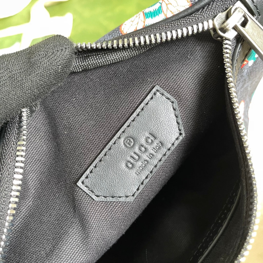 Gucci ‎675181 GG belt bag with Bee print Black leather