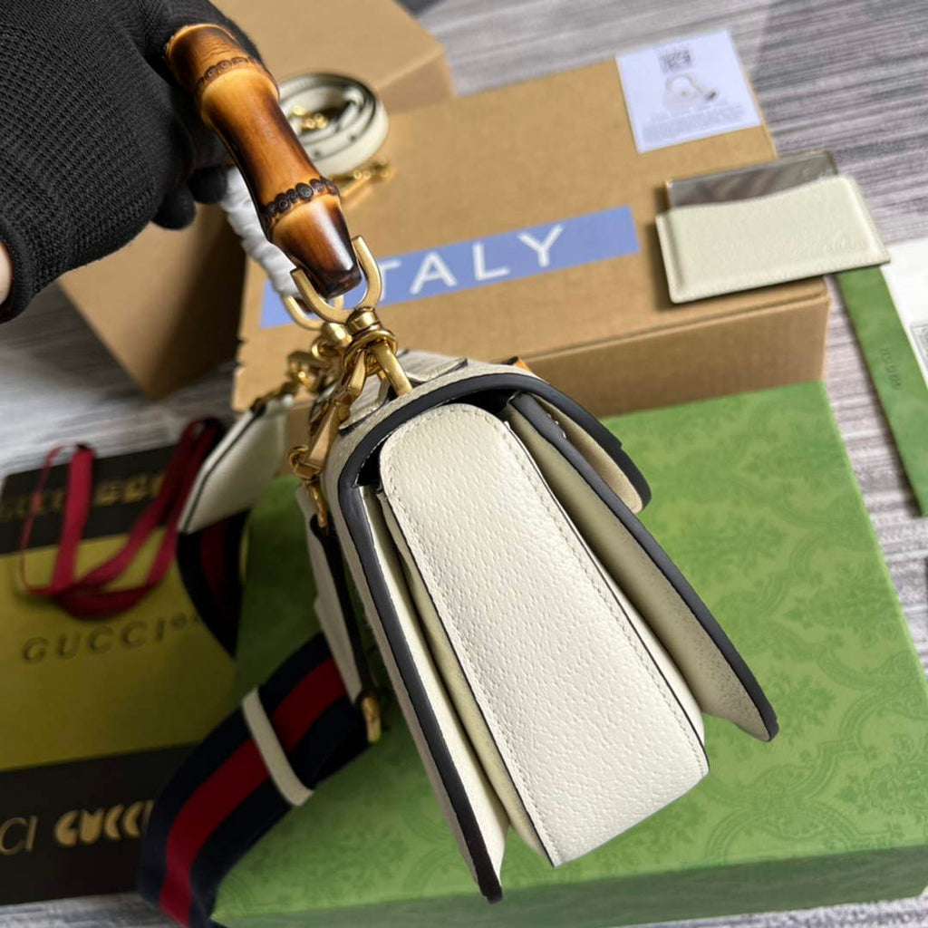 Gucci 675797 Bamboo 1947 small jumbo GG bag beige
