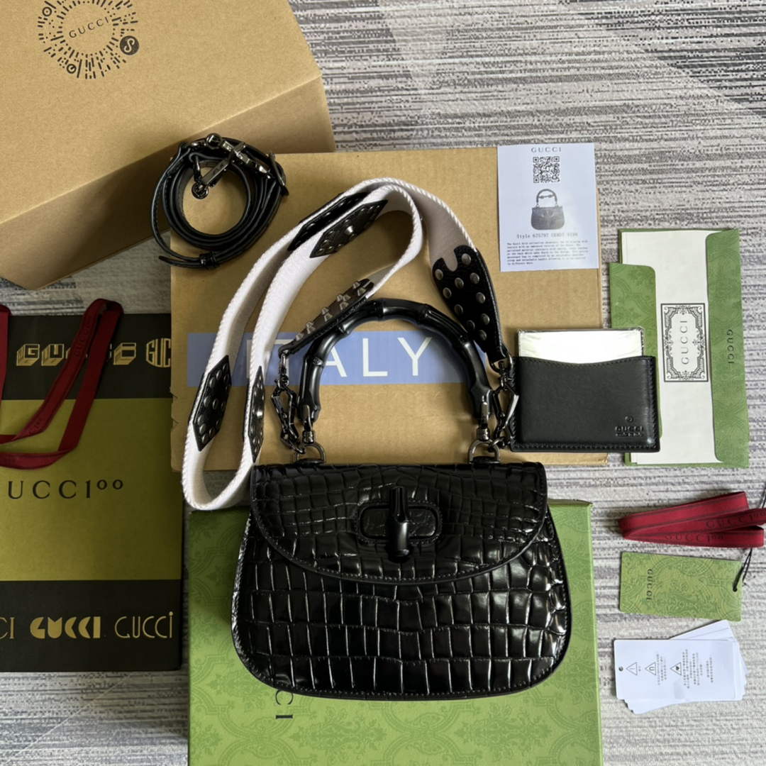Gucci 675797 Bamboo1947 small top handle bag Crocodile Black