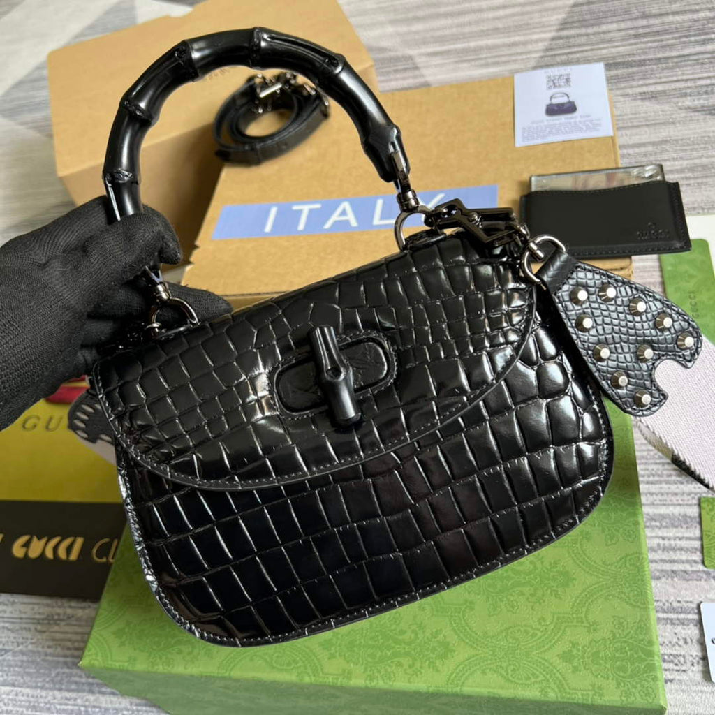 Gucci 675797 Bamboo1947 small top handle bag Crocodile Black