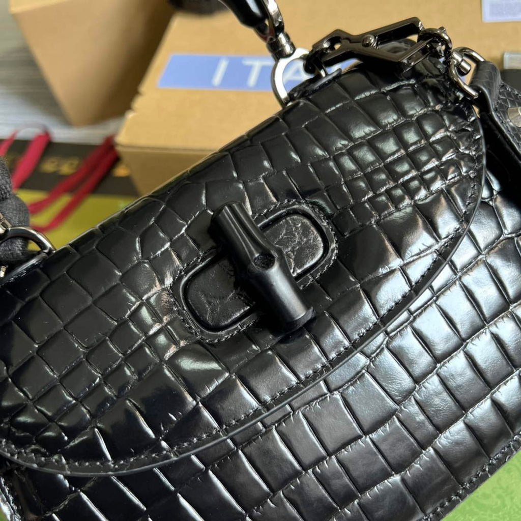 Gucci 675797 Bamboo1947 small top handle bag Crocodile Black
