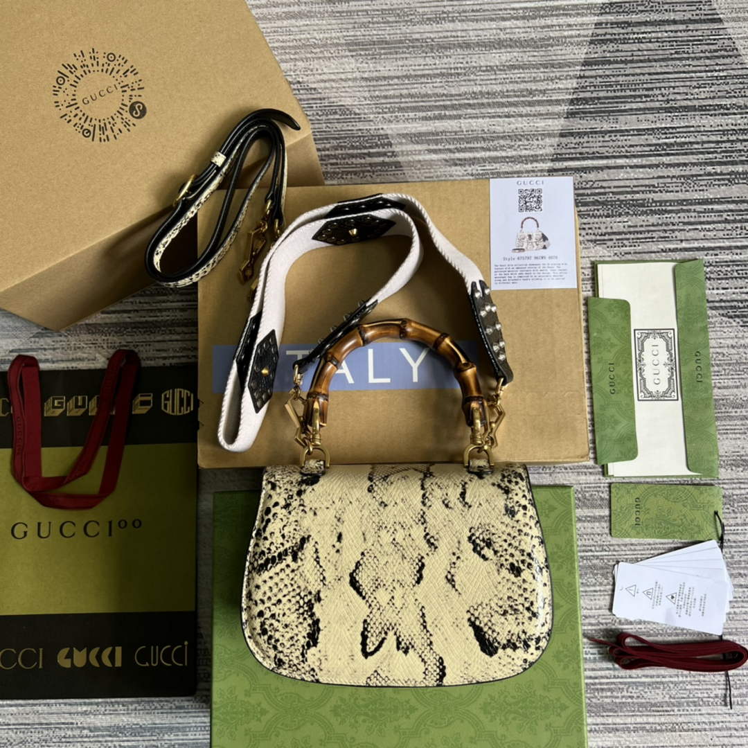 Gucci 675797 Bamboo1947 small top handle bag snake beige