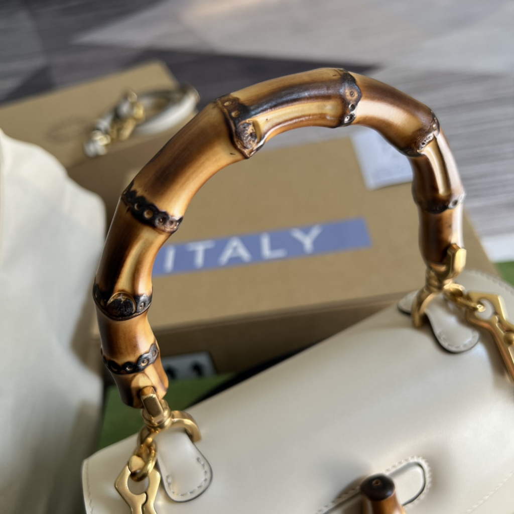 Gucci 675797 Bamboo1947 small top handle bag White Leather